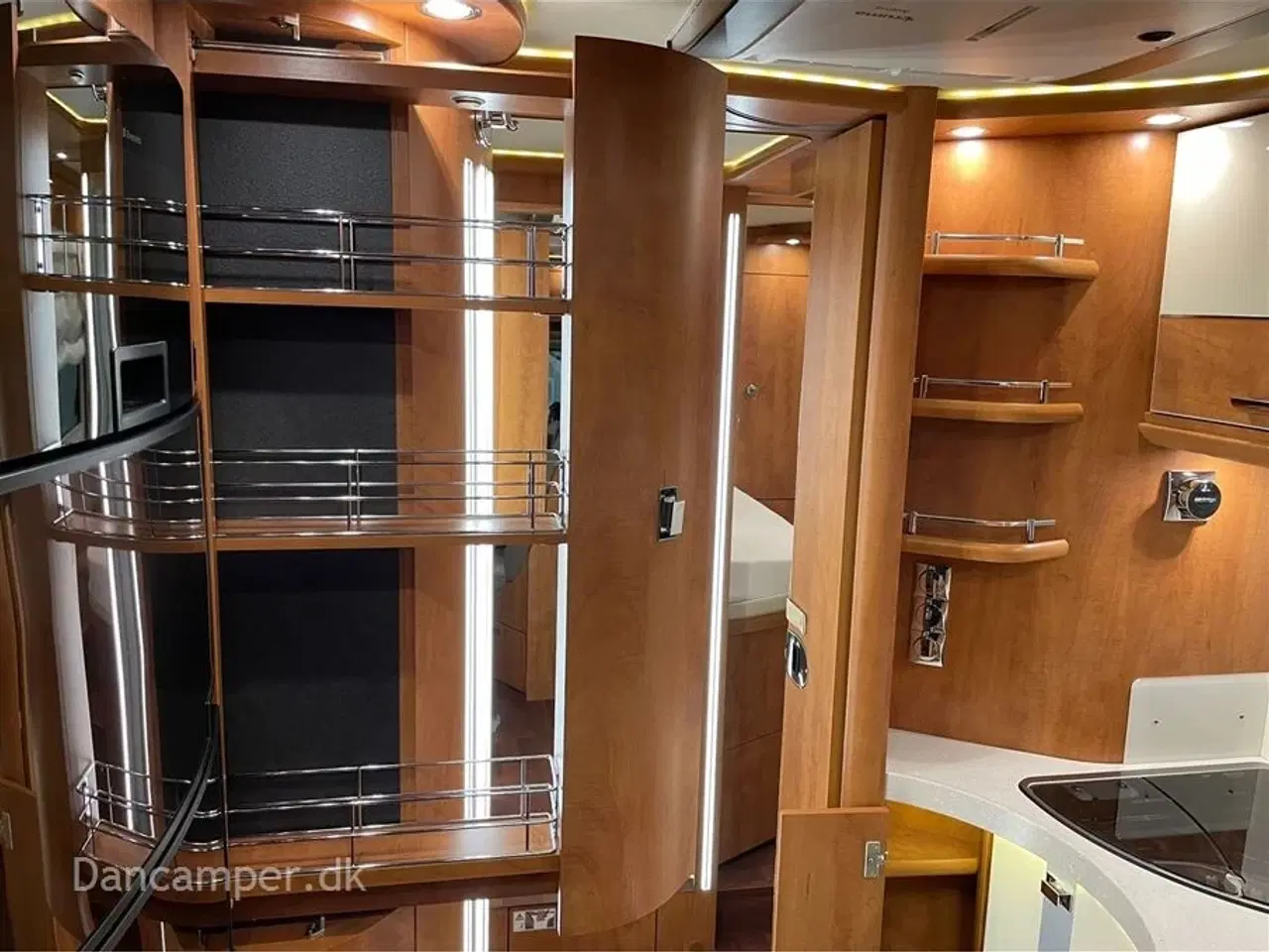 Billede 26 - 2017 - Carthago chic c line II   RESERVERET -Luxus autocamper med næsten alt i udstyr, kun kørt 39.500 km  - Kommissionsalg