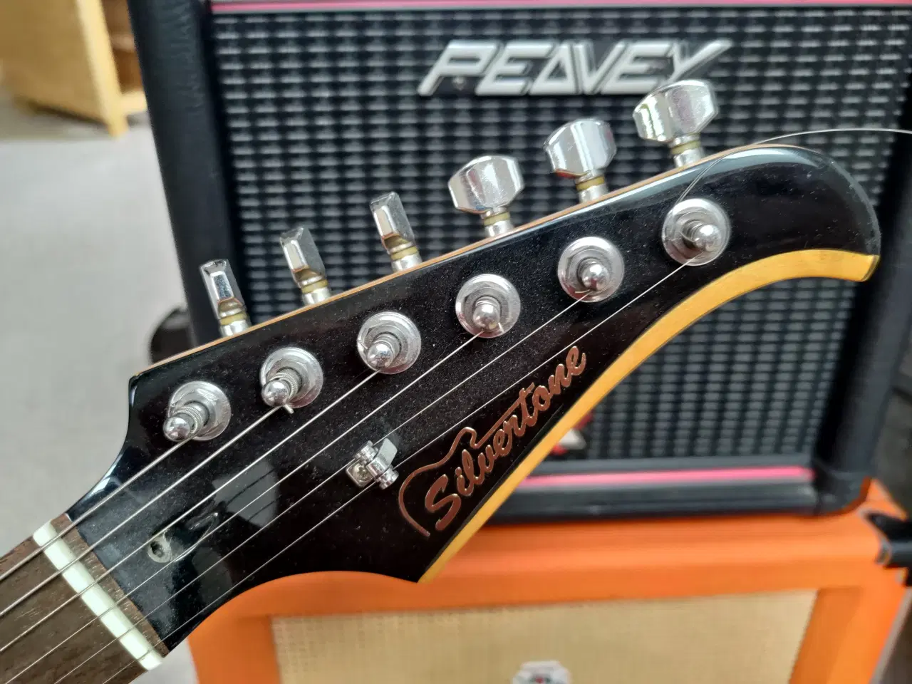 Billede 4 - Silvertone strat-guitar