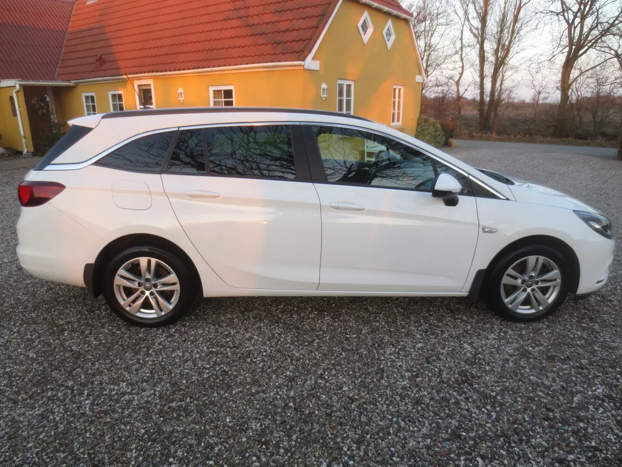 Billede 6 - Flot Opel Astra 1.6 CD St-car År 2018.
