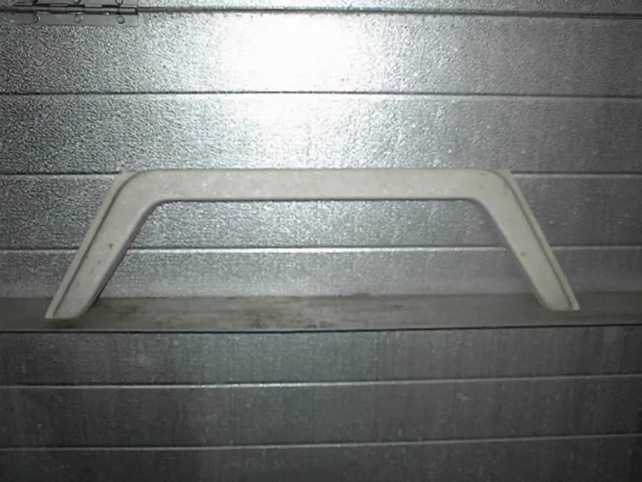 Billede 1 -   Skærmkant til Campingvogn