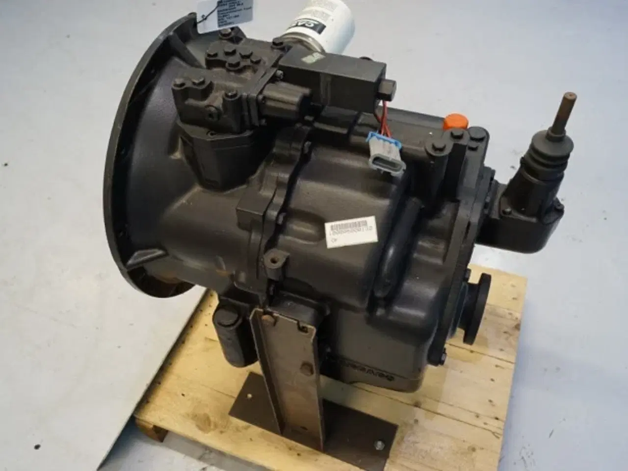 Billede 4 - CASE 580SLE 2WD Transmission 