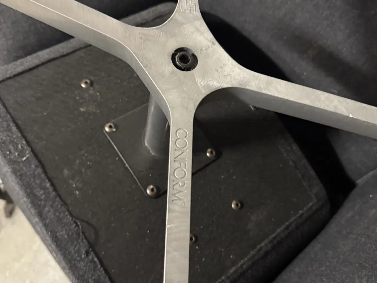 Billede 4 - Conform lænestol med skammel