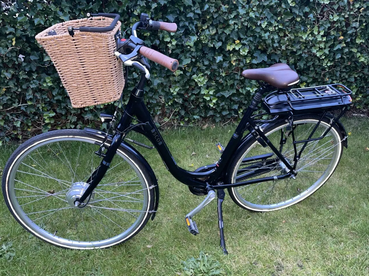 Billede 1 -  meget flot sco dame elcykel 28"  7 gear.