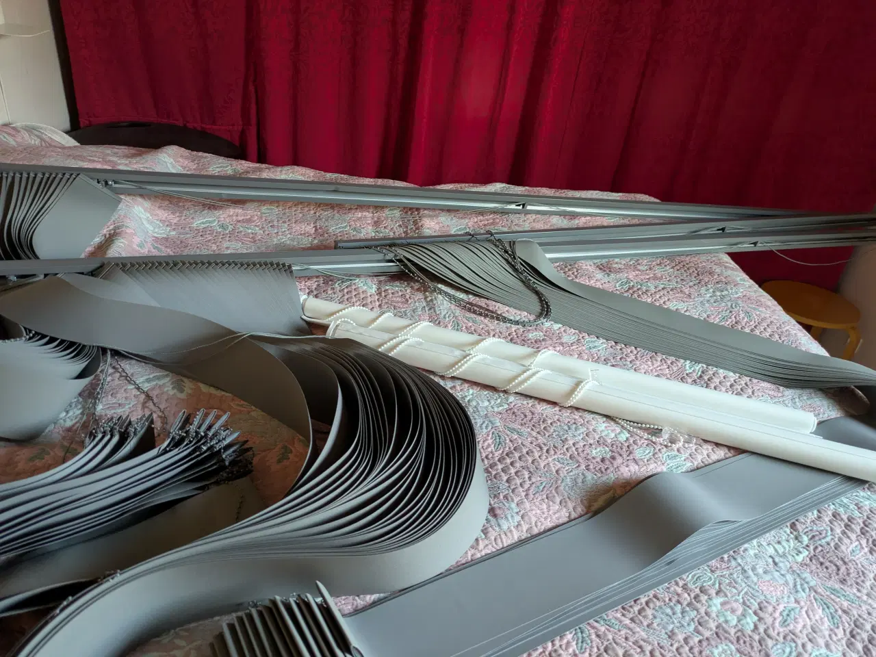 Billede 2 - 3 stk lamelgardiner grå mørklægning 