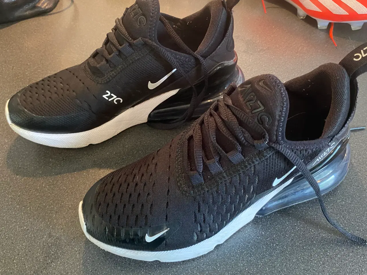 Billede 1 - Nike Air sort str 35,5