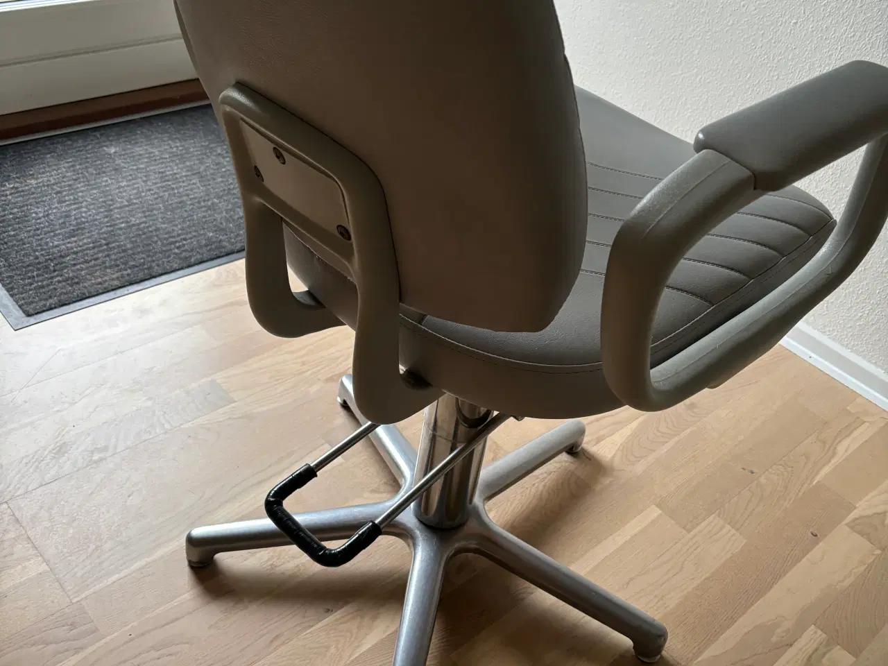 Billede 3 - Frisørstol