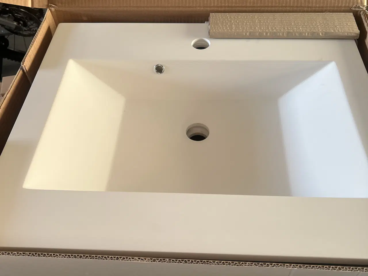 Billede 2 - Håndvask til badeværelse