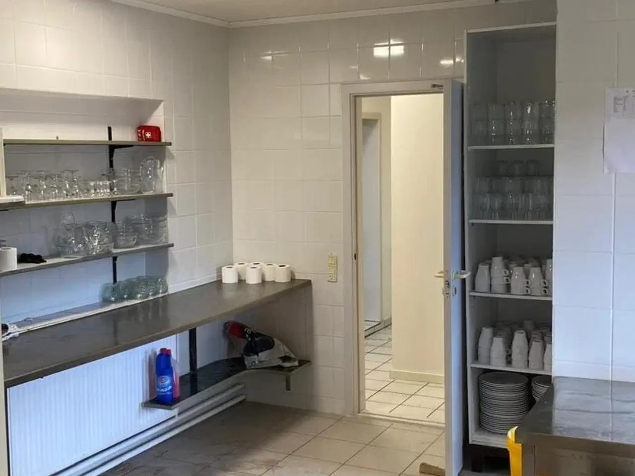 Billede 14 - Centralt i Tjæreborg