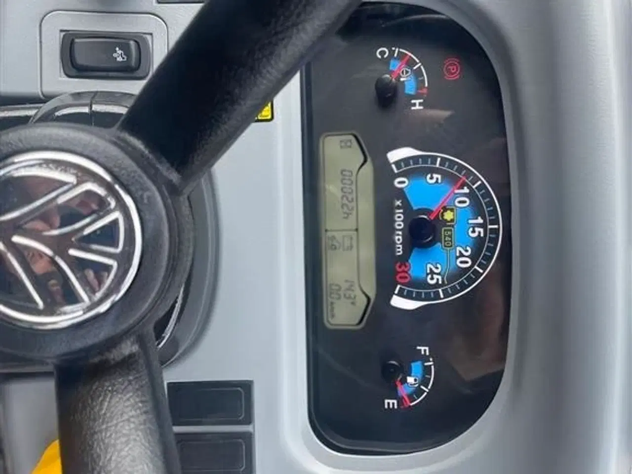 Billede 10 - New Holland BOOMER 35 HST Cab - Flotation hjul