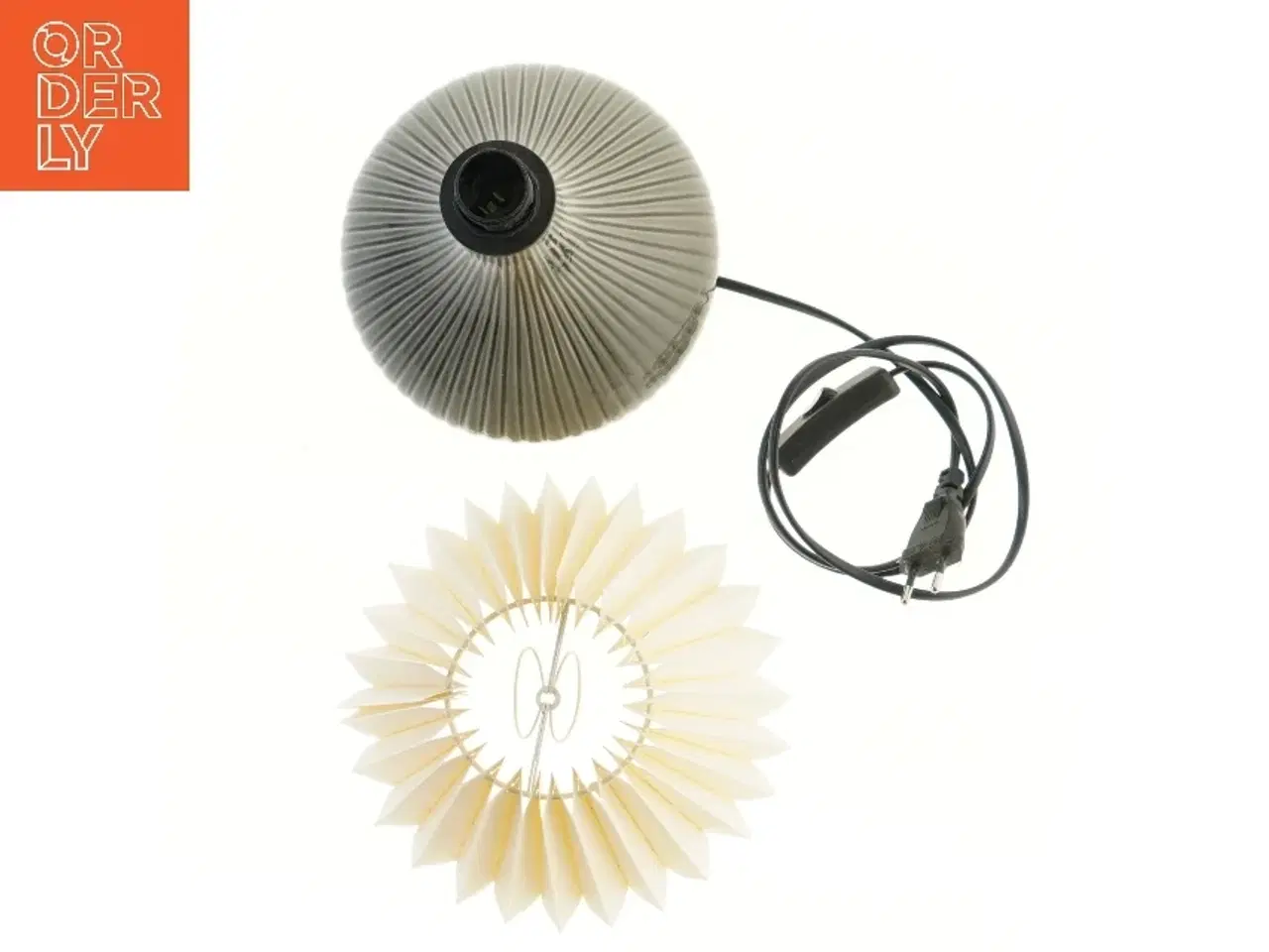 Billede 2 - Bordlampe med skærm (str. Ø 16 cm)