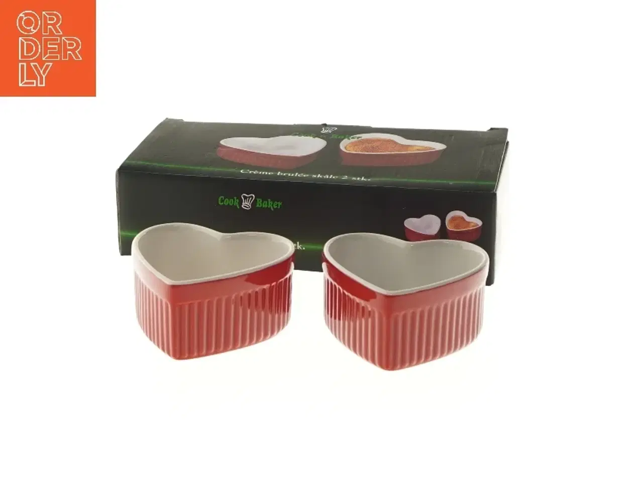 Billede 1 - Sæt med to hjerteskåle fra Cook & Baker (str. Ø 9x5 cm)