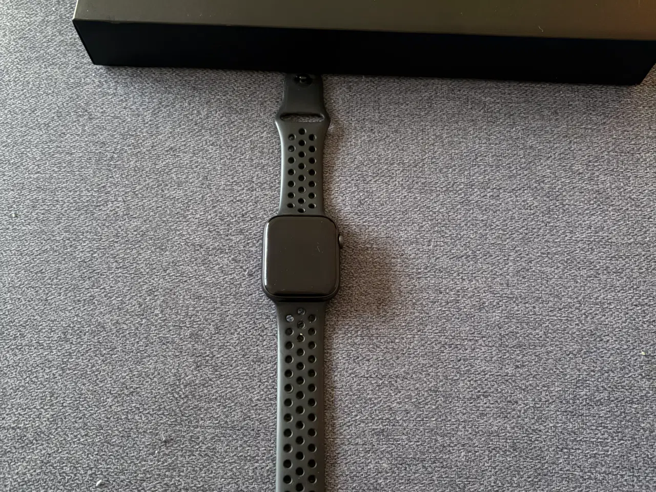 Billede 5 - Apple Watch s6 Nike model med e-sim 44mm sort