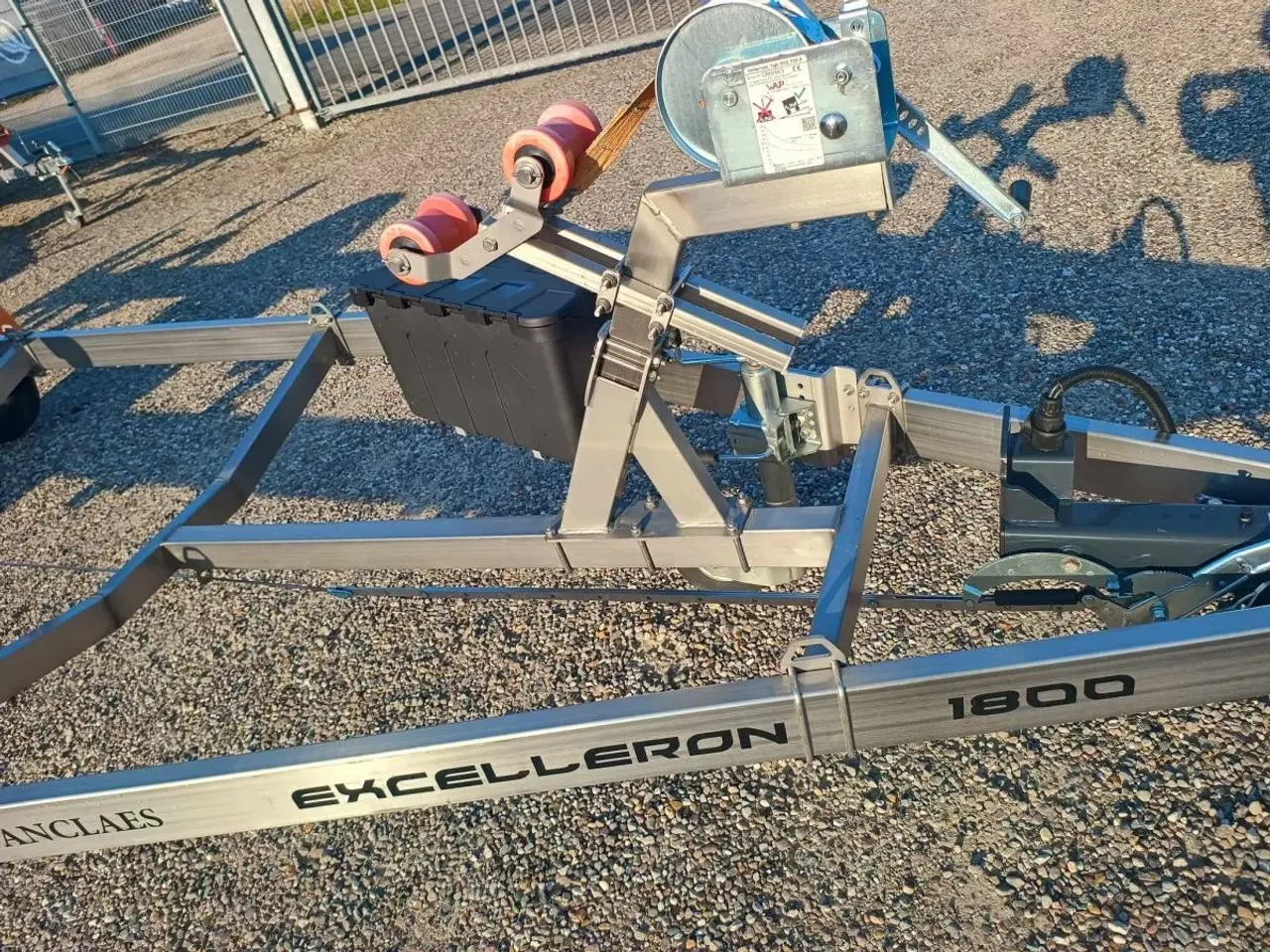 Billede 2 - TILBUD! 1800 excelleron Vanclaes bådtrailer