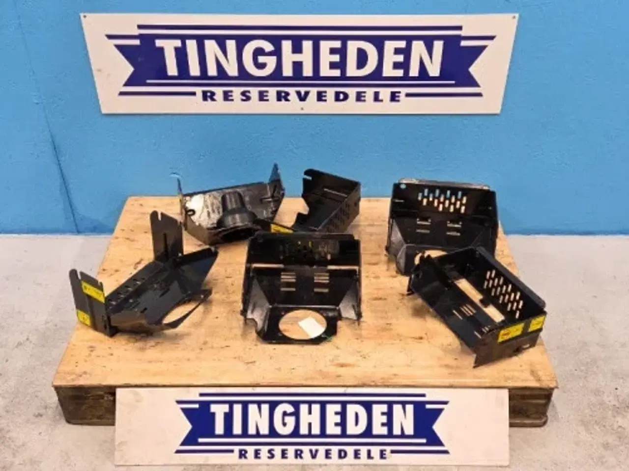 Billede 1 - New Holland T4.75 Pto Afskærmning 47798269  6Stk