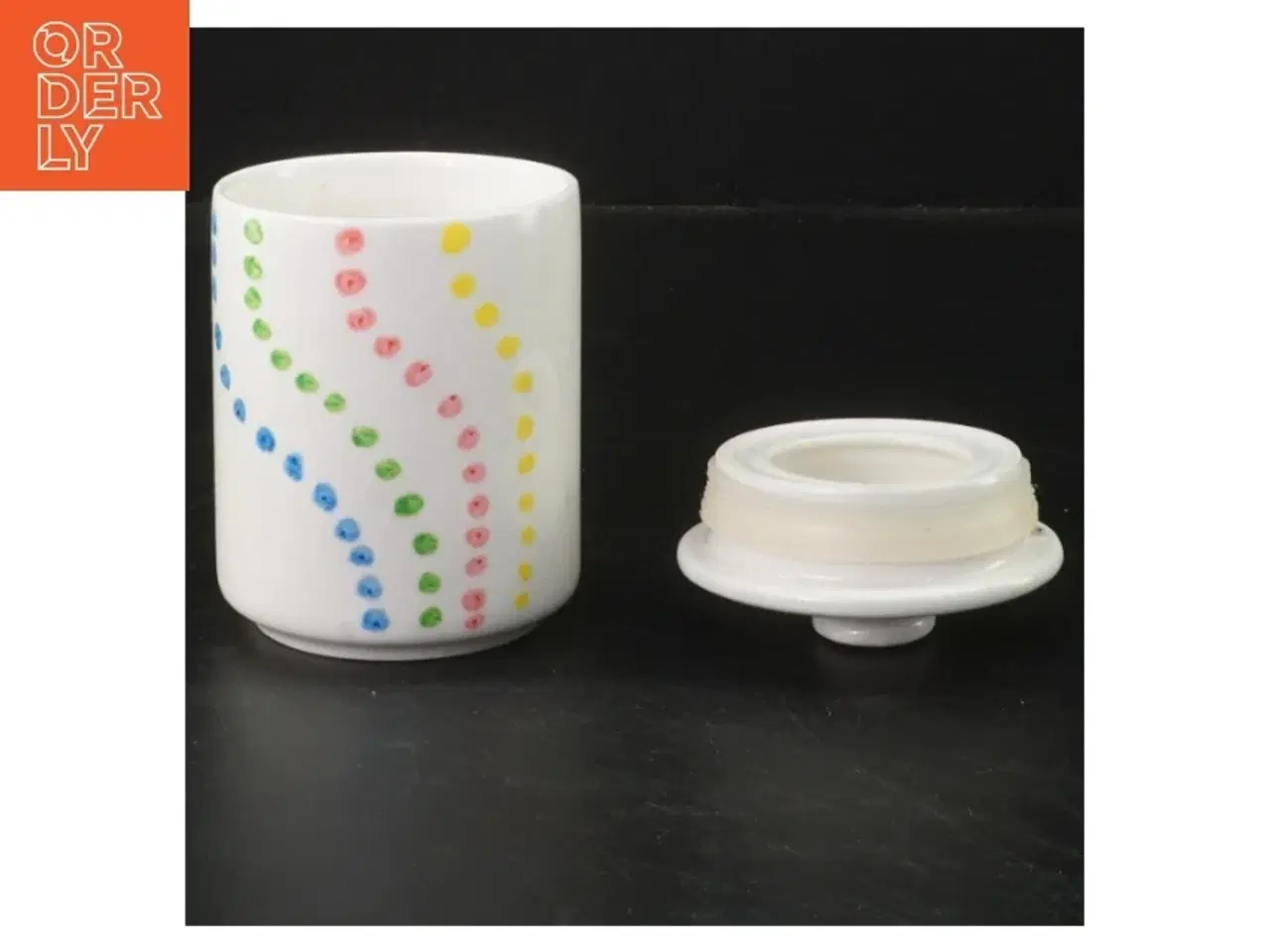 Billede 2 - Porcelæn krukke med låg (str. Ø. 7 cm. længde. 9 cm)