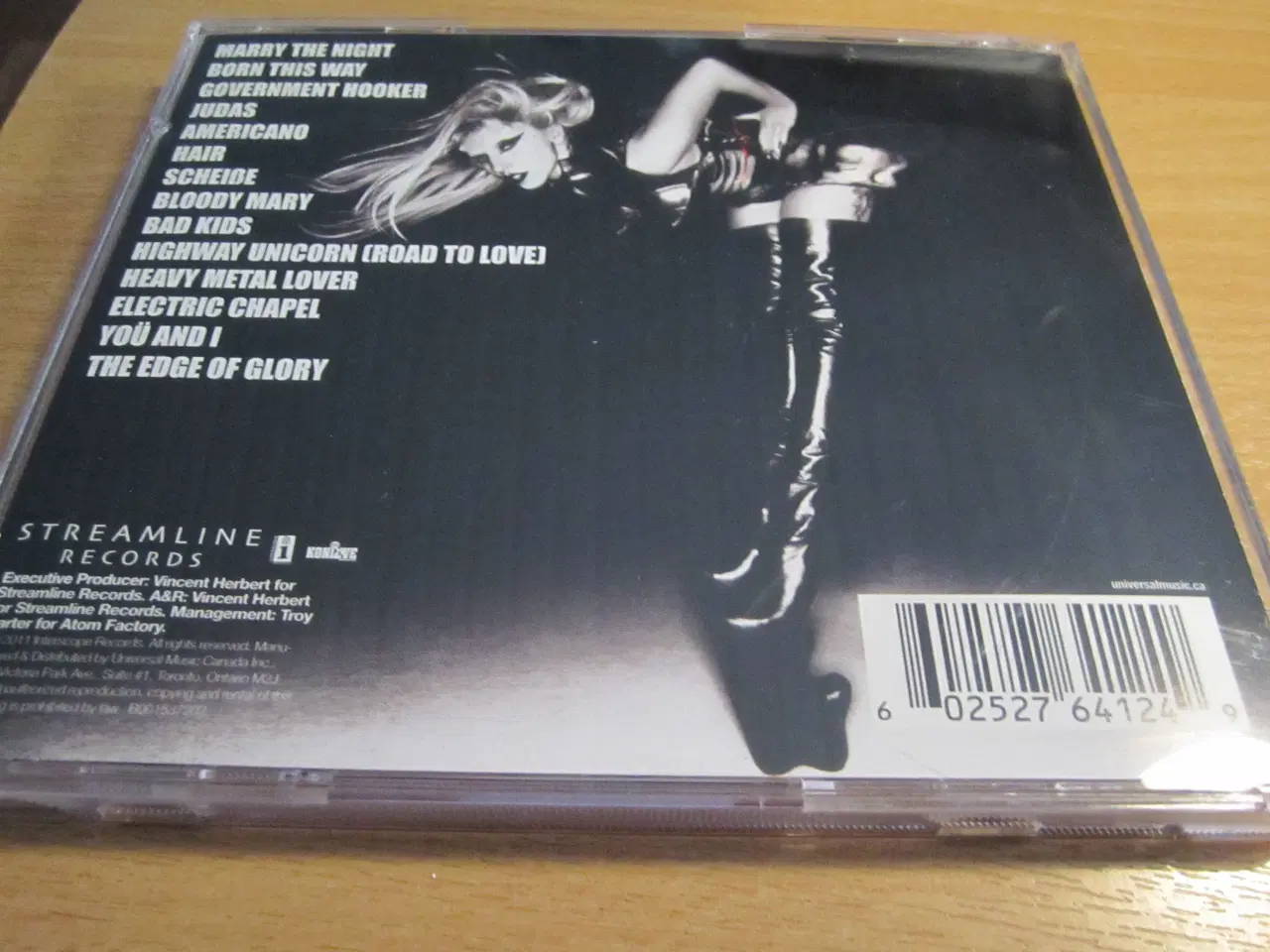 Billede 2 - LADY GAGA. Born this way.