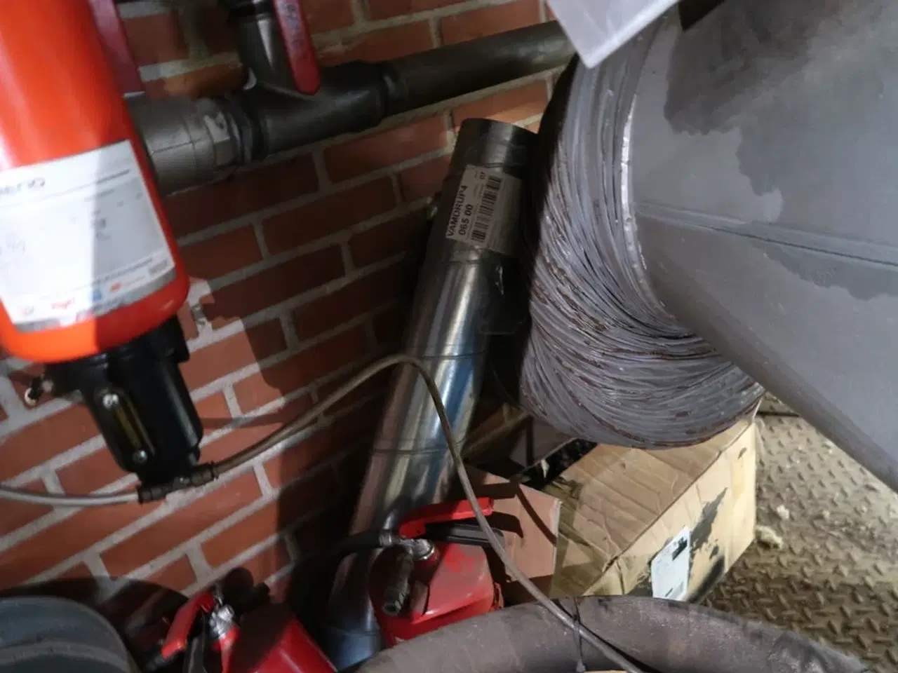 Billede 4 - Div. Bolte, ildslukkere m.m.