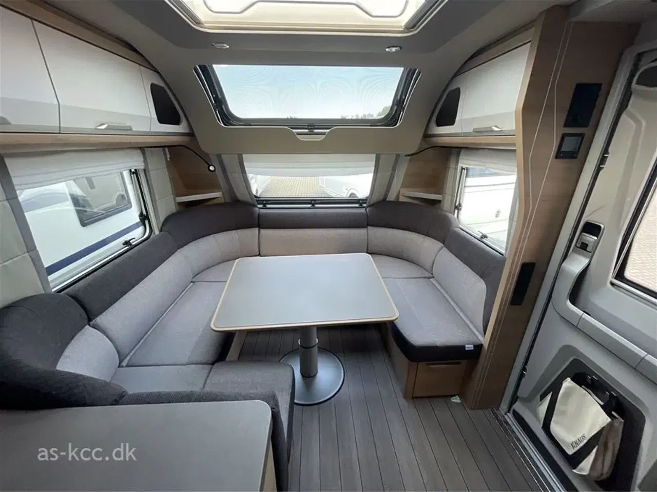 Billede 4 - 2024 - Knaus Südwind 650 UX 60 YEARS   Knaus Sudwind 650 UX  60 Years  Alde Centralvarme