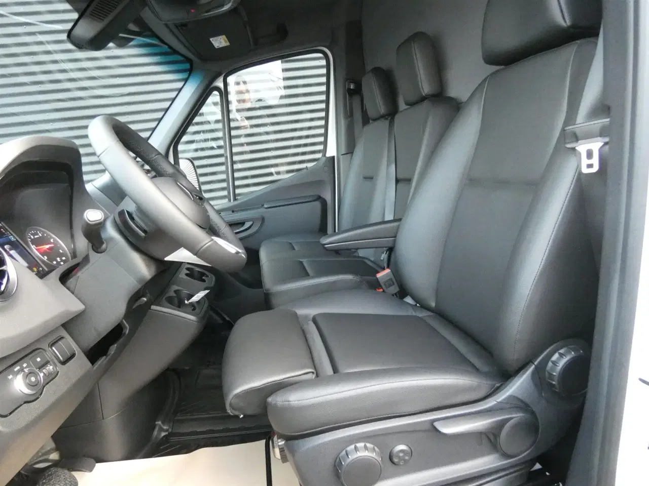 Billede 9 - Mercedes-Benz Sprinter 317 2,0 CDI A2 Pro 9G-Tronic 170HK Van 9g Aut.