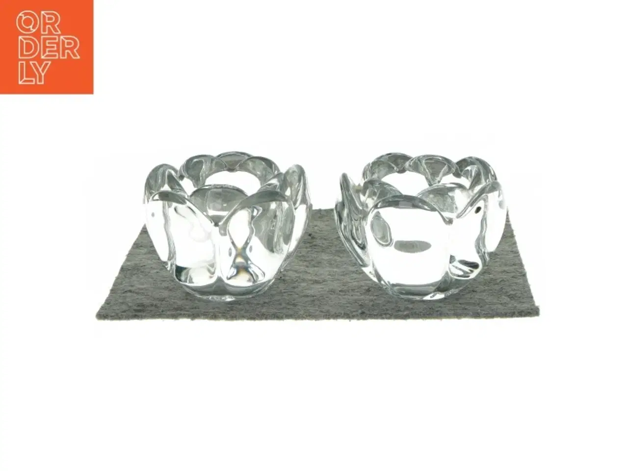 Billede 2 - 2 fyrfadslysestager (str. 7 CM O 9 CM)
