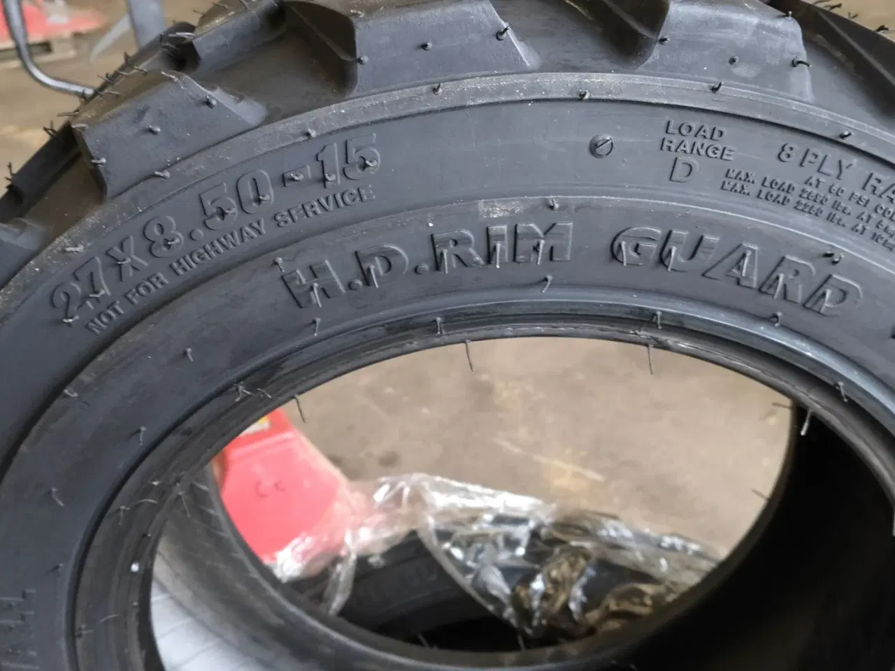 Billede 4 - BKT 27x8.50-15/8 TL SP-HD Truckdæk