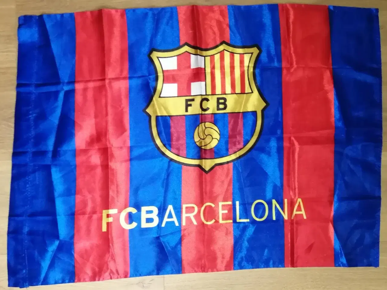 Billede 2 - NYT FC BARCELONA FLAG 70X98 CM