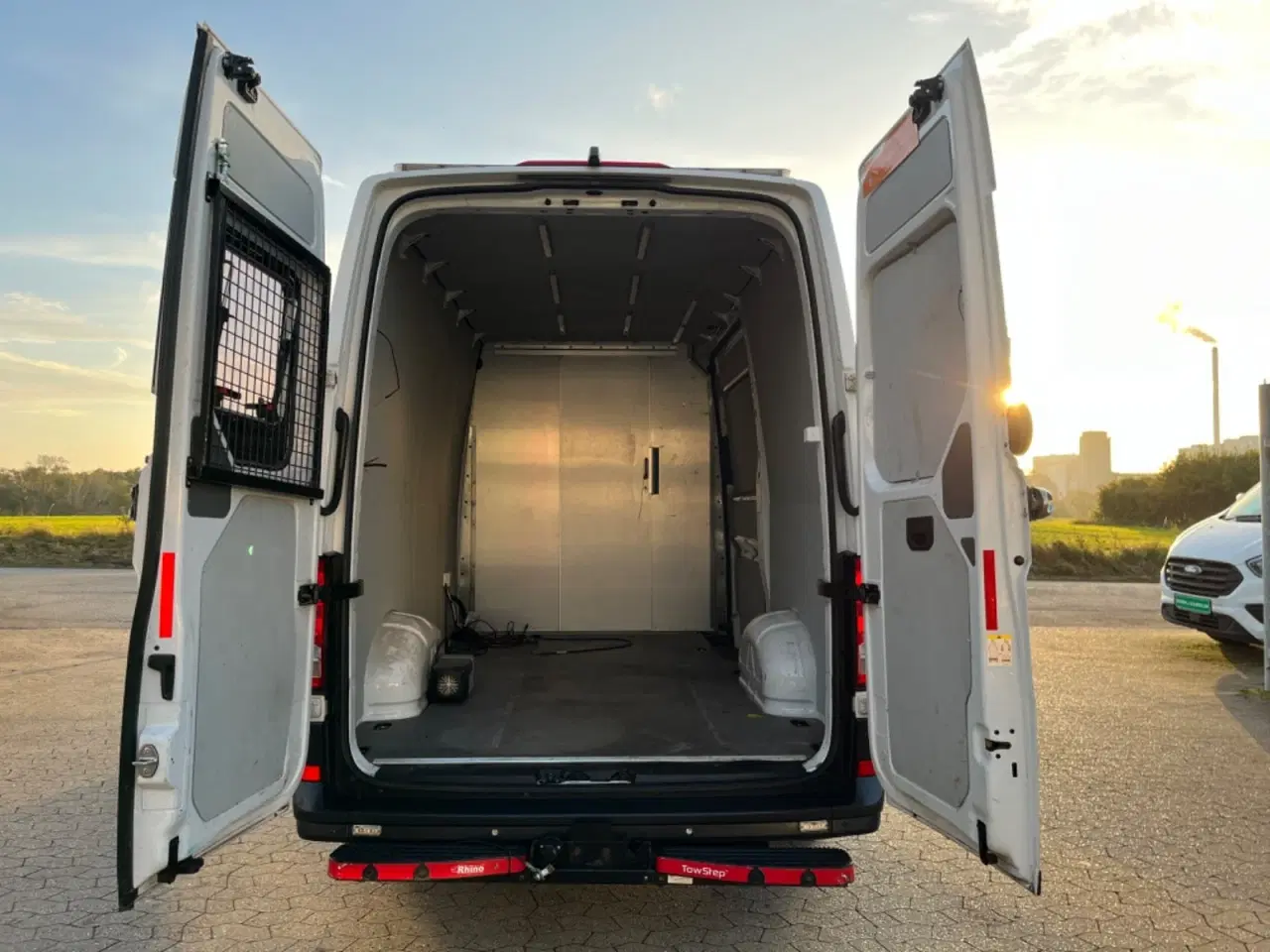 Billede 9 - VW Crafter 35 2,0 TDi 140 Kassevogn L3H3 aut.