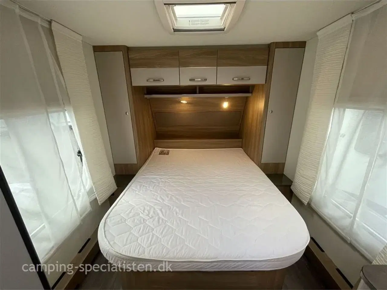 Billede 14 - 2018 - Bürstner Premio 490 TS Bürstner Premio 490 TS 2018 - Se den nu hos Camping-Specialisten.dk