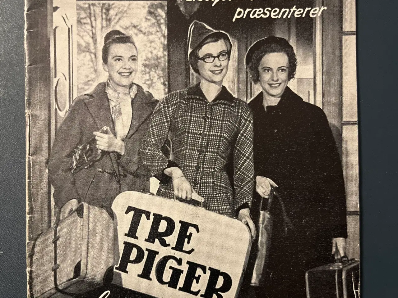 Billede 1 - Tre piger fra Jylland