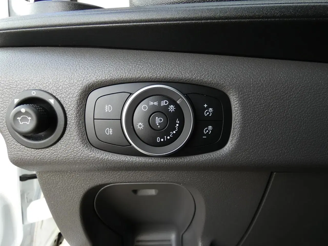 Billede 15 - Ford Transit 350 L3H2 2,0 TDCi Trend 130HK Van 6g Aut.