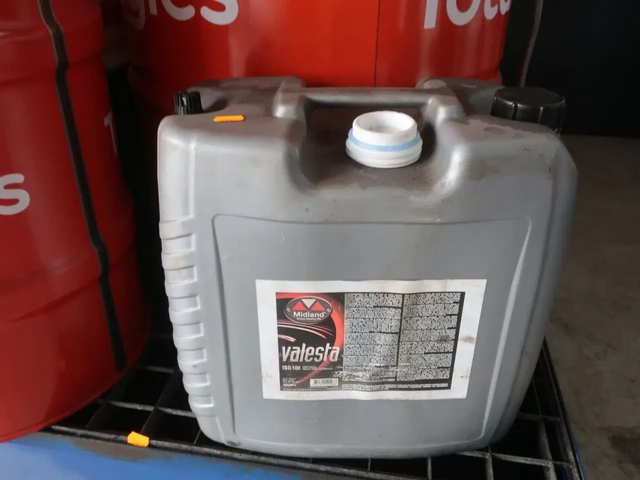 Billede 2 - Ca. 10 liter motorolie