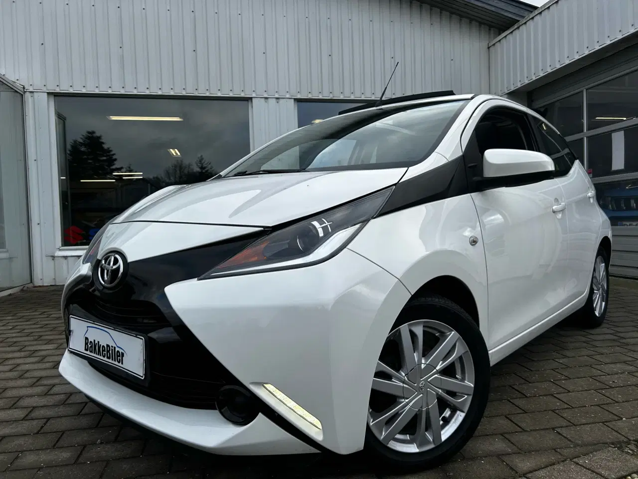 Billede 1 - Toyota Aygo 1,0 VVT-I X-Sky 69HK 5d