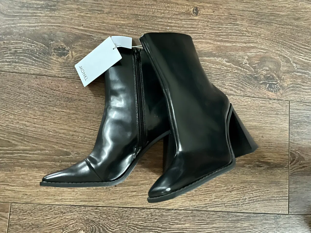 Billede 3 - Korte sorte støvler