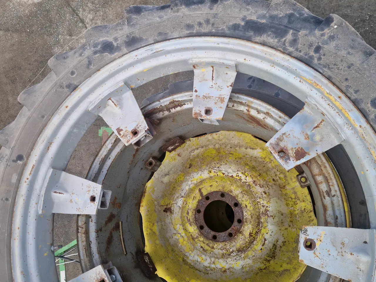 Billede 4 - Dobbelthjul / sprøjtehjul