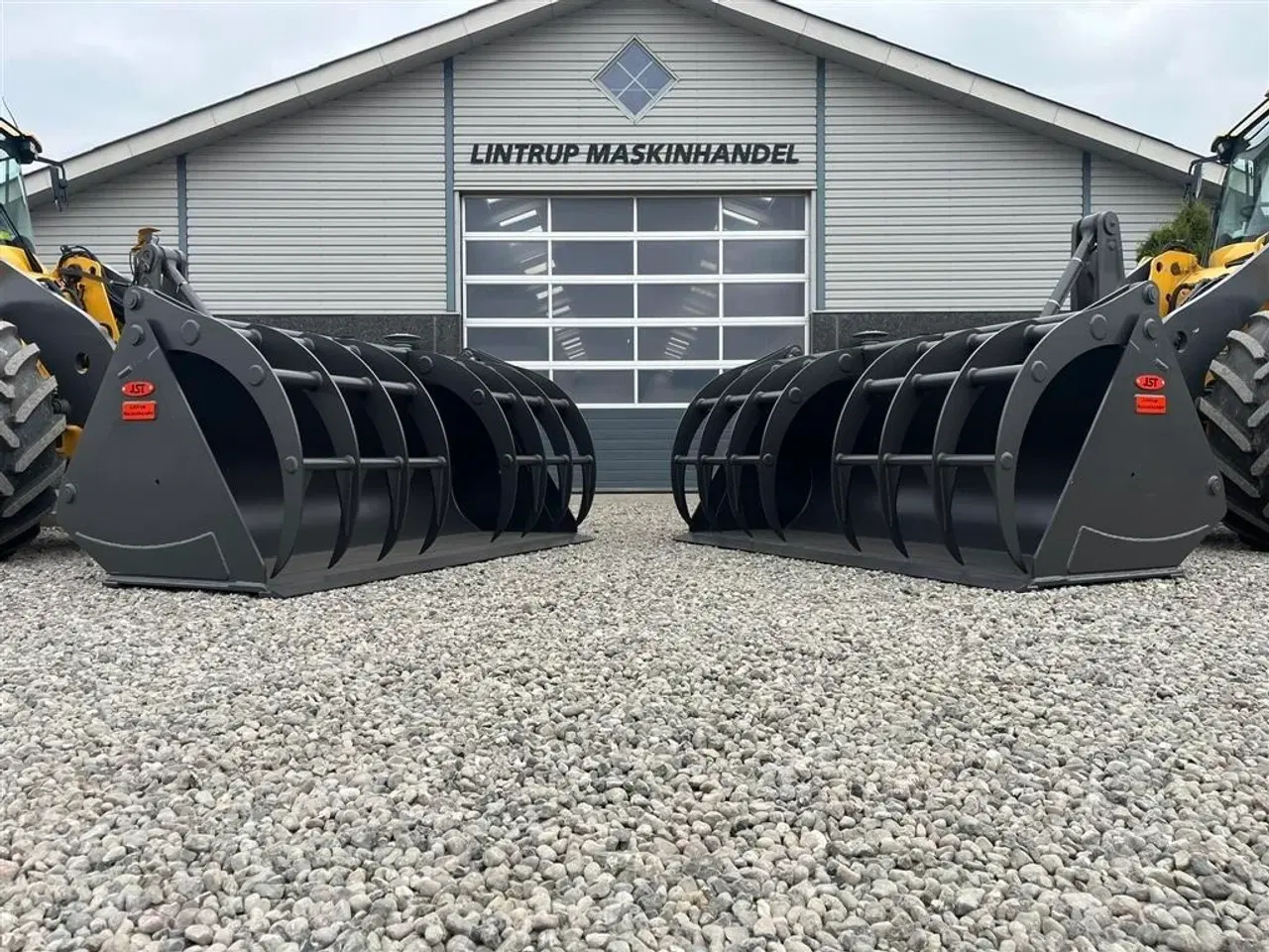 Billede 16 - JST Overfaldsskovl 300 med skårende tænder og med ekstra slidstål i hæl samt forkantskær