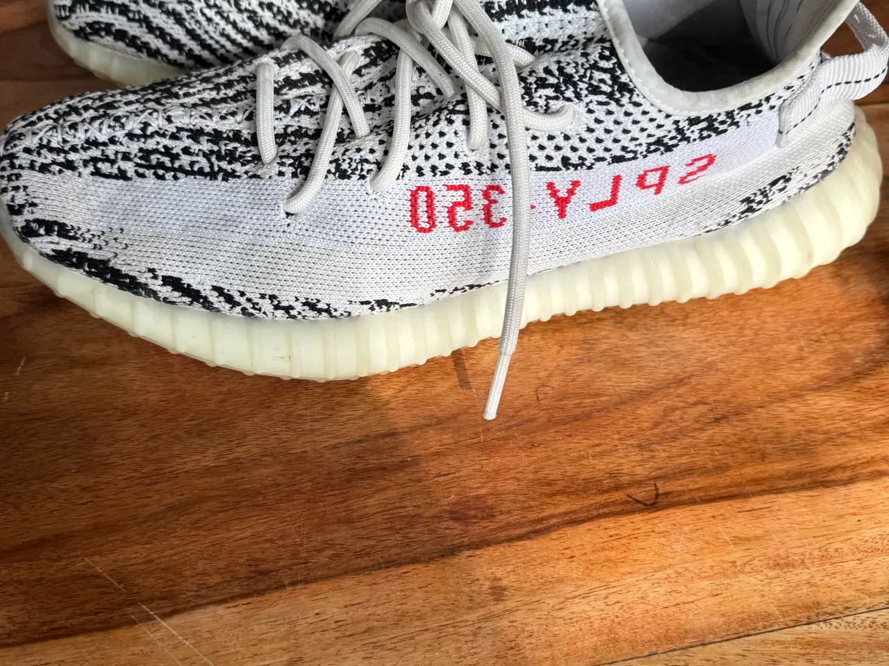 Billede 2 - Yeezy Boost 350 V2 Zebra