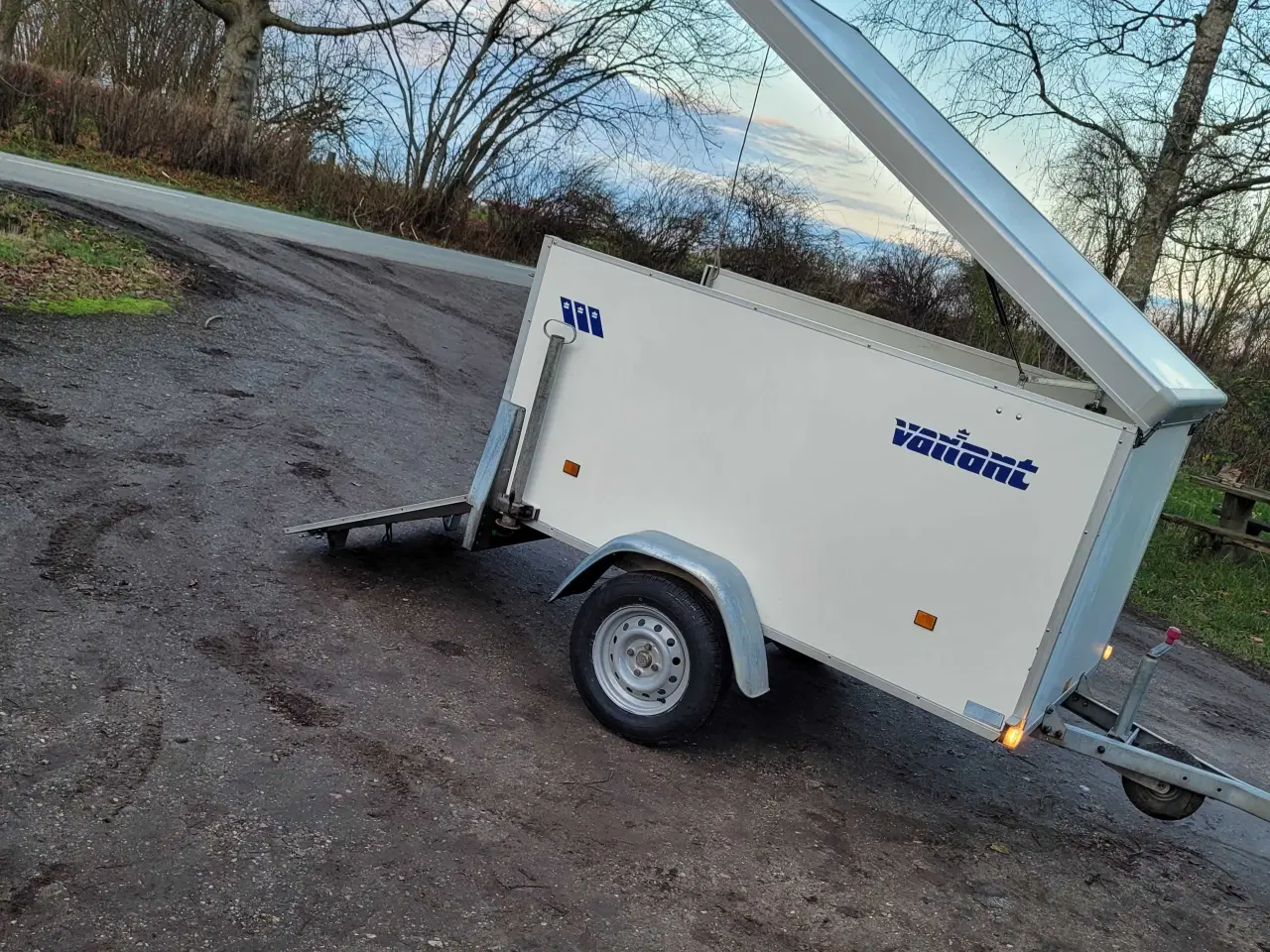 Billede 6 - Fin nysynet 500kg cargotrailer
