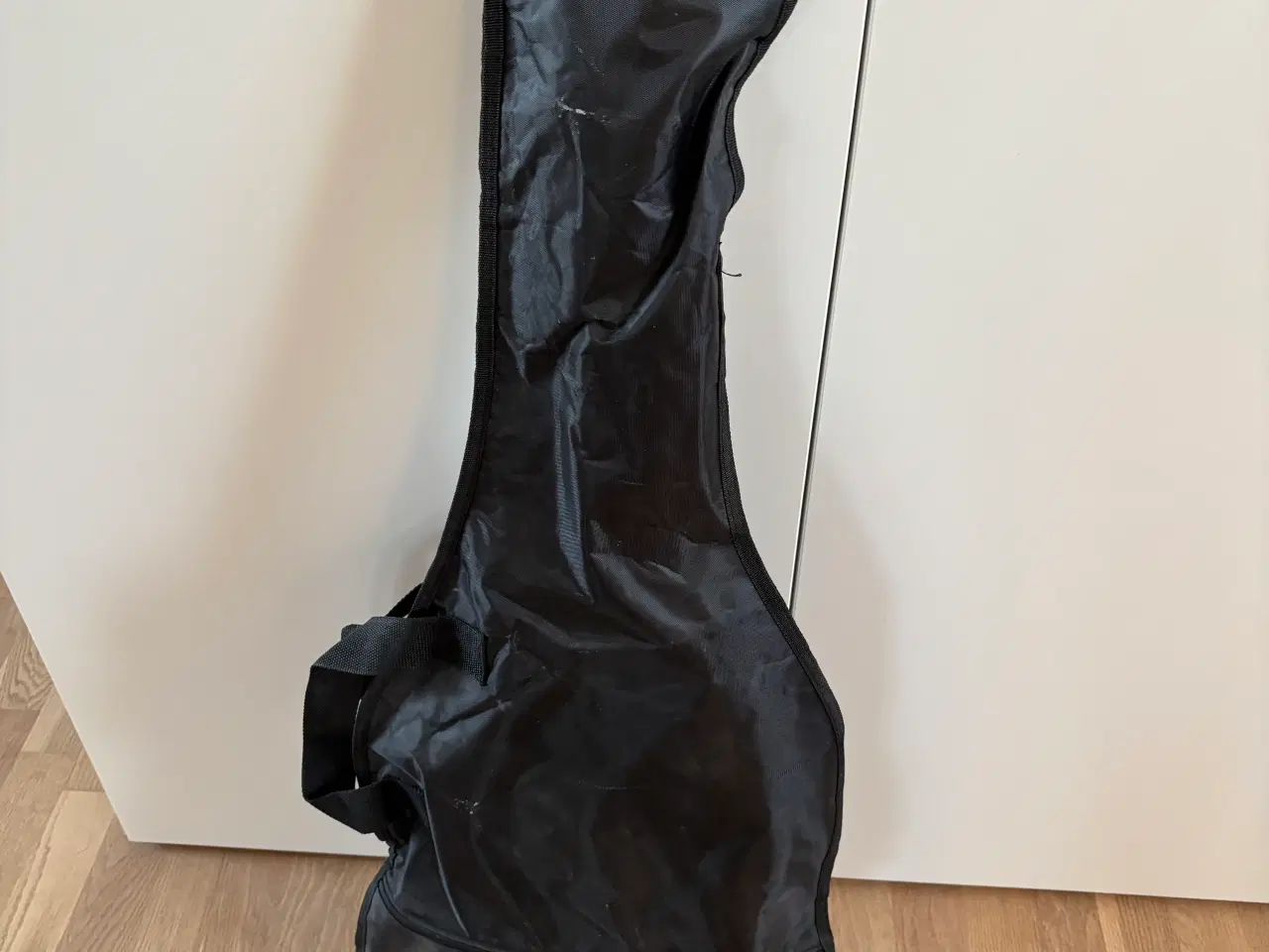 Billede 4 - Rockburn el-guitar sælges