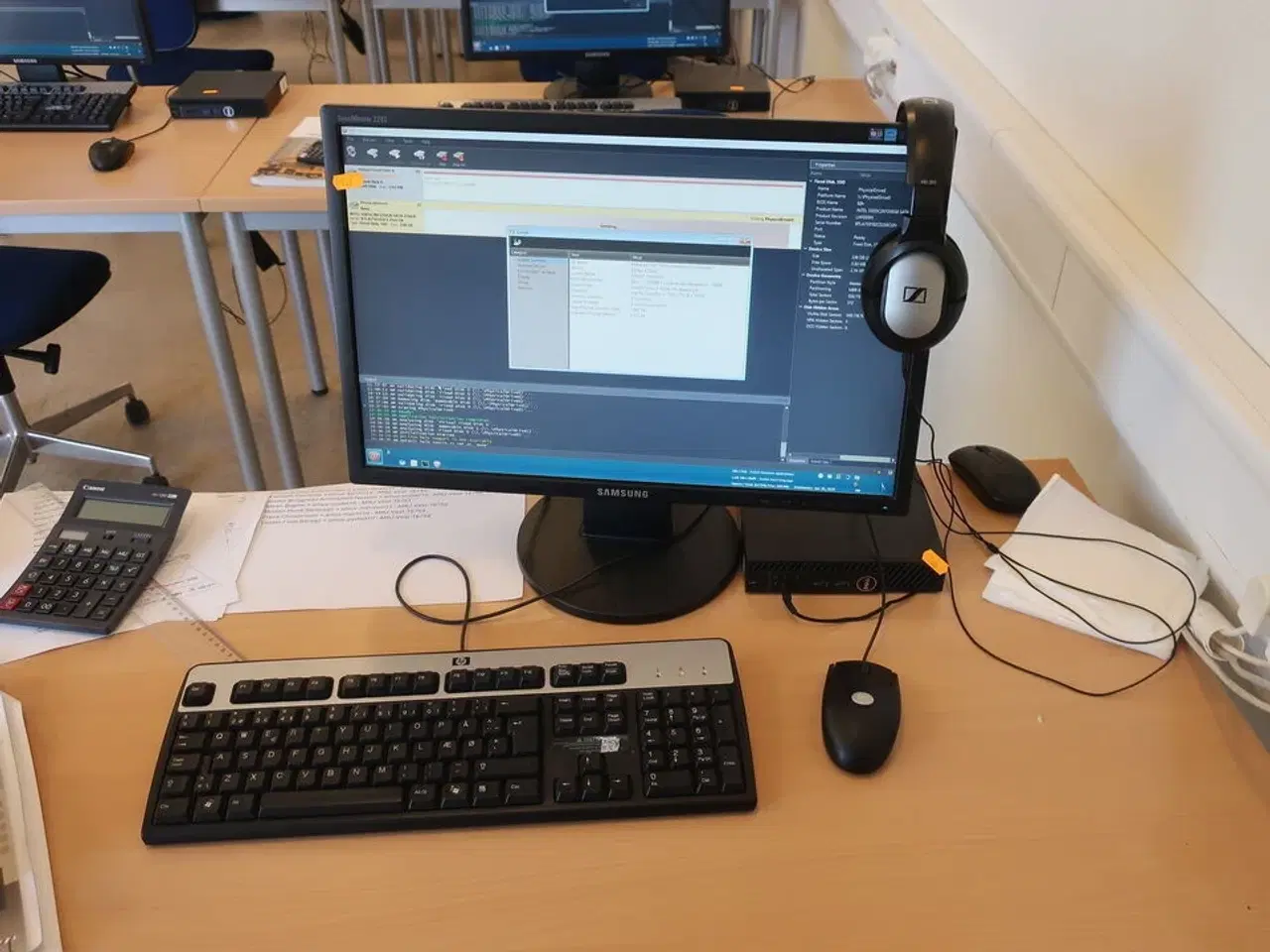 Billede 1 - HP 22" skærm m. tastatur SynchMaster 2243 (PC medfølger ikke)