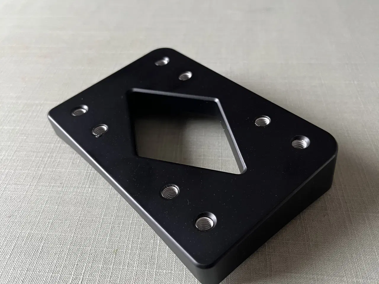 Billede 2 - DMP monteringsklods til nummerplade