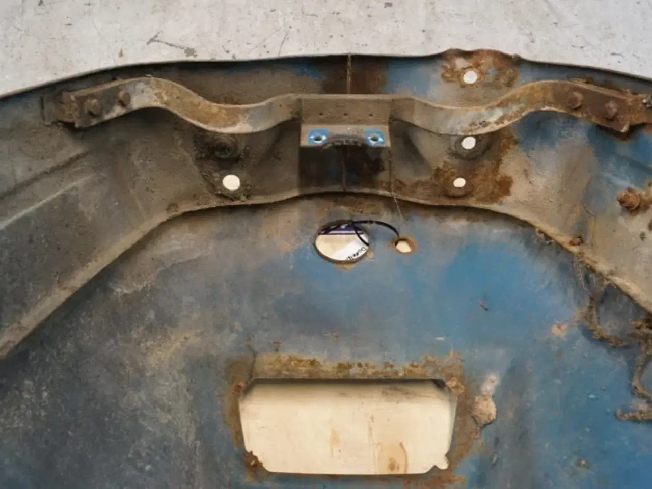 Billede 2 - Ford 4000 Motorhjelm D0NN16N627T