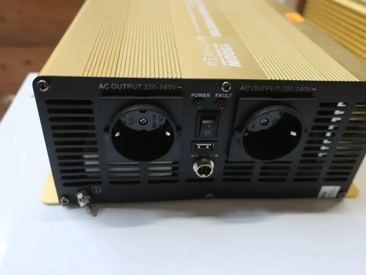 Billede 2 - Inverter GREEN ENERGY Pure Sine Wave DC/AC Power 1500W