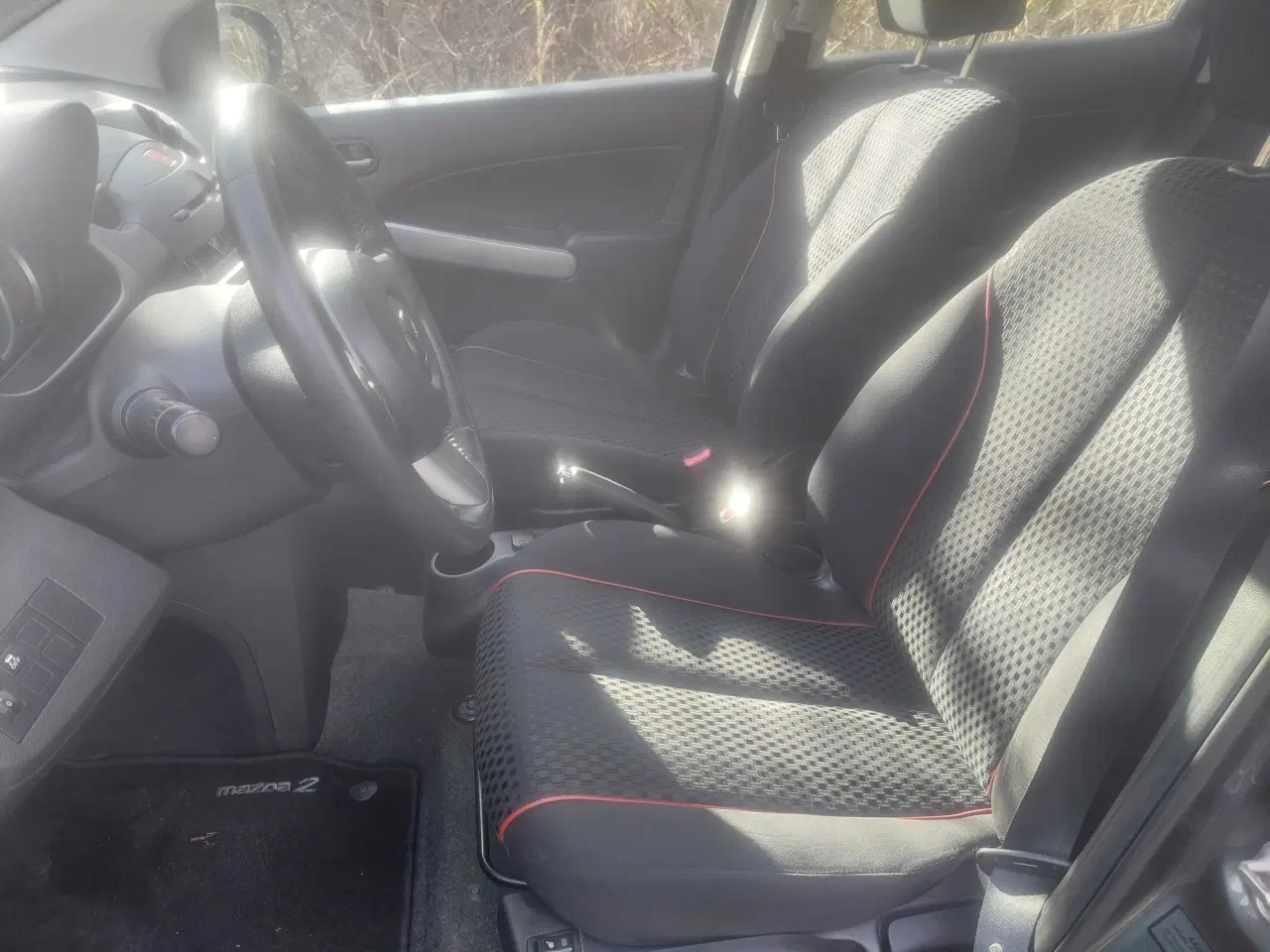 Billede 7 - Mazda 2 1,3 Takara Edition 5d