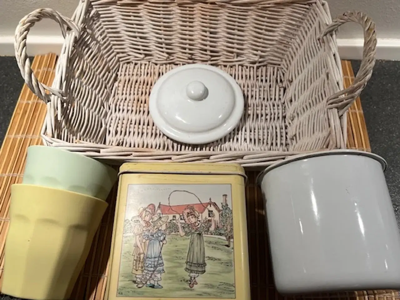 Billede 10 - Charmerende Retro-sæt til køkkenet & te-elskeren