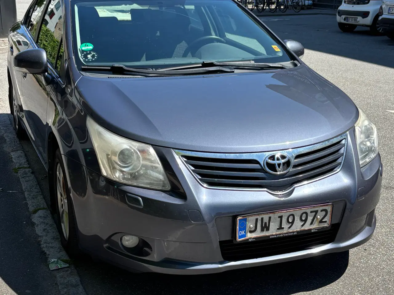 Billede 1 - Toyota Avensis 1,8 sedan, 6 gear.