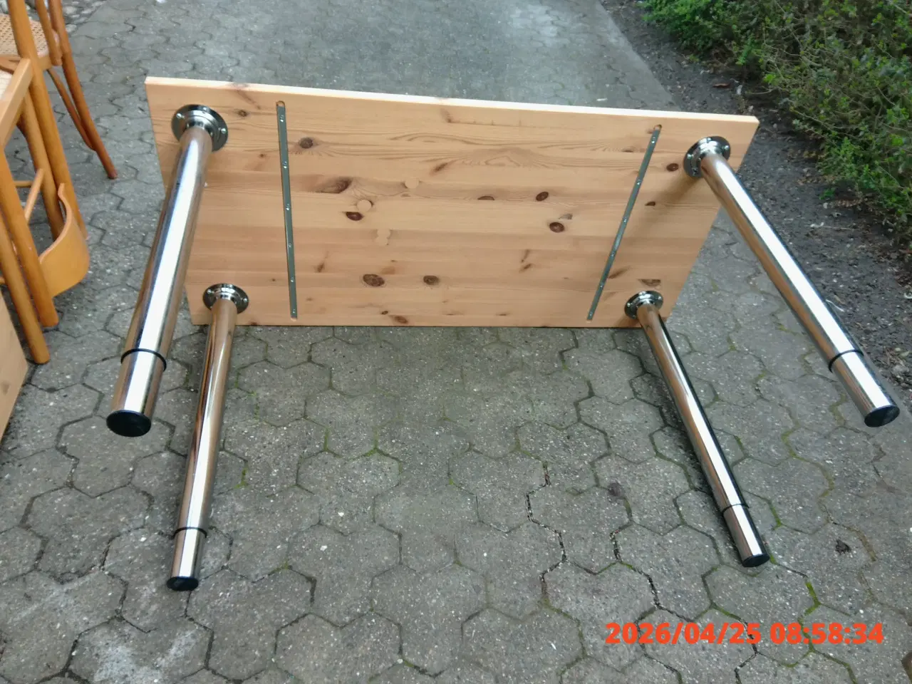 Billede 2 - IKEA Vika Furuskog bord i lyst fyrretræ 