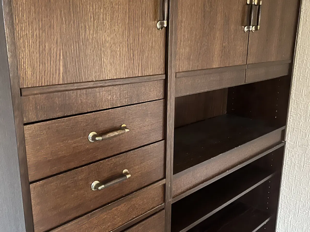 Billede 2 - Reol med masser af plads