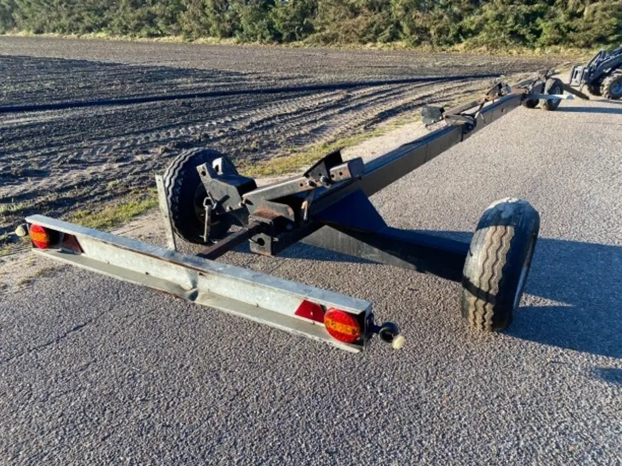 Billede 10 - New Holland Skærebordsvogn 35"