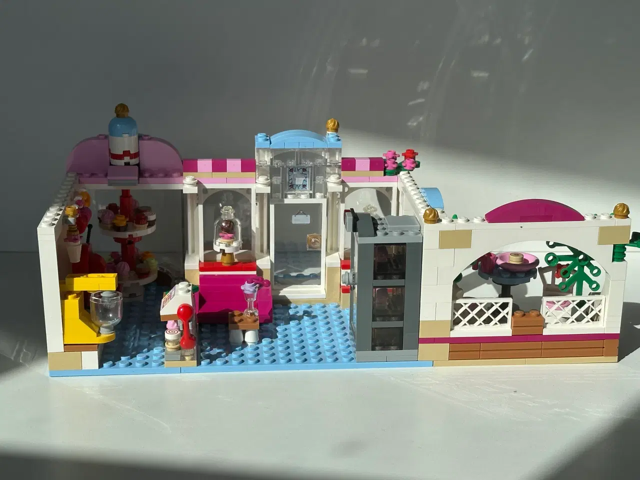 Billede 12 - LEGO Friends - Heartlake cupcake-café 41119