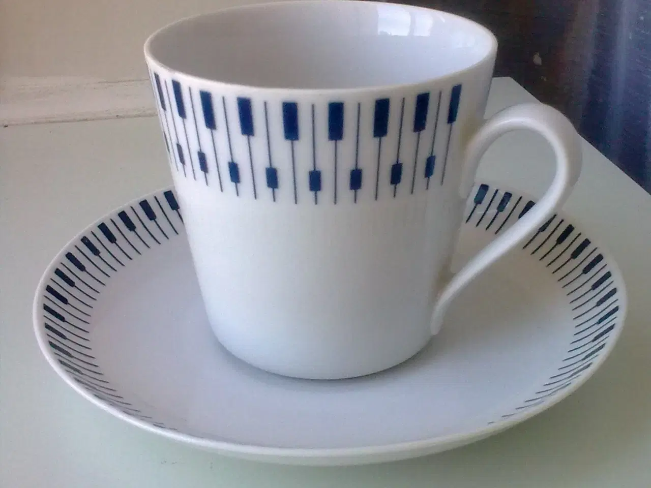 Billede 1 - Kaffe + Lyngby + T2 + T i hvid RETRO porcelæn